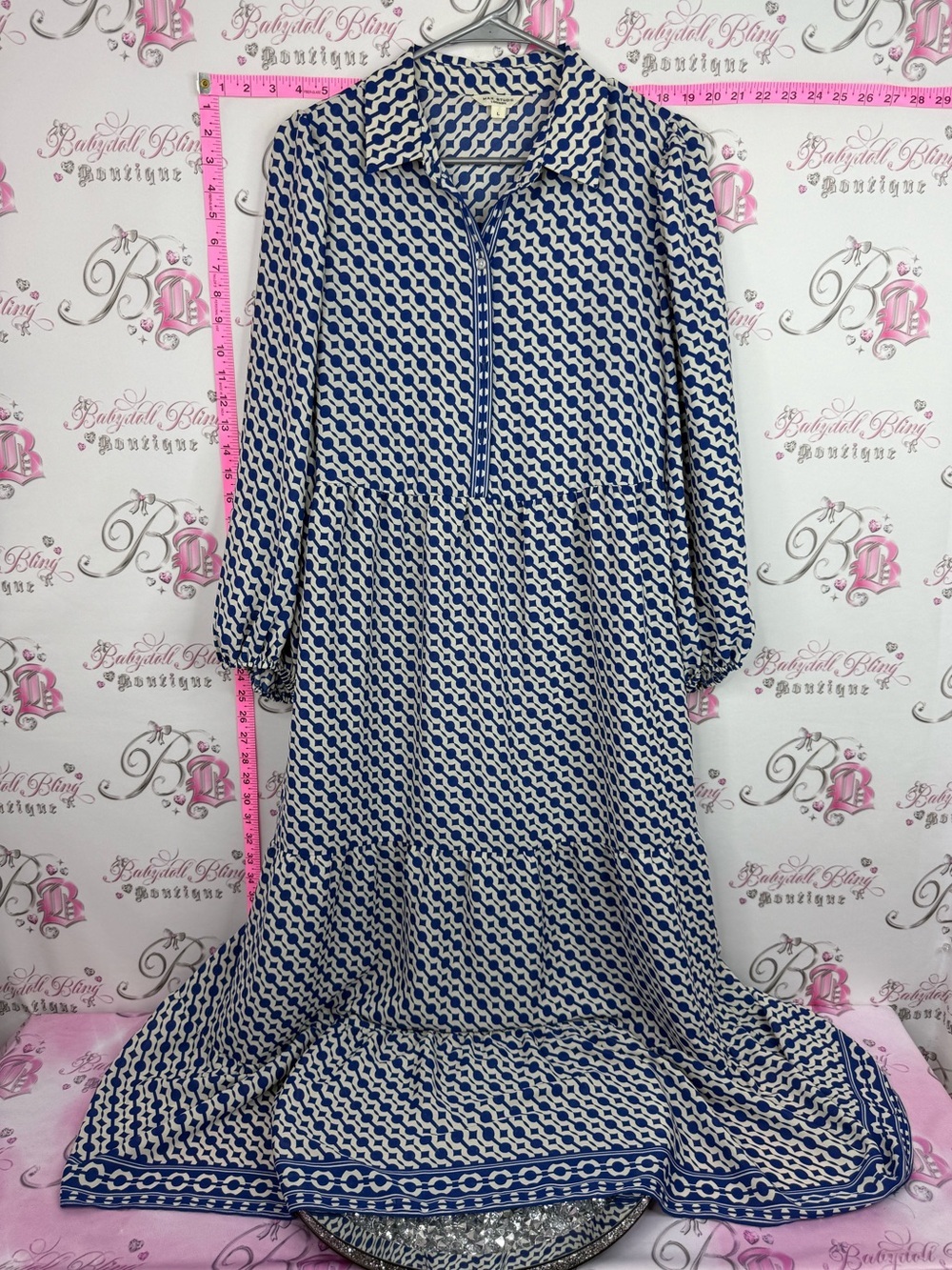 Max studio London dress Women's Blue and White Patterned Long Sleeve Dress